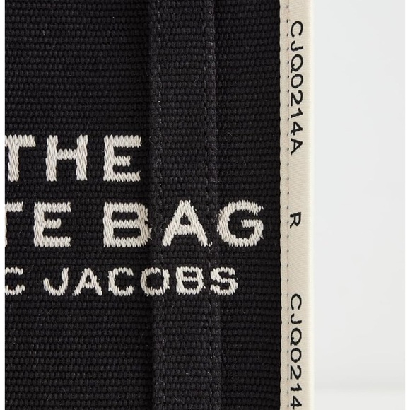 - Marc Jacobs Black Tote Bag ‼️NEW - Picture 13 of 16